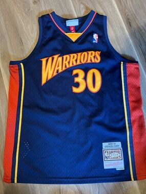 Warriors Youth Stephen Curry #30 Mitchell & Ness Basketball Jersey sz large